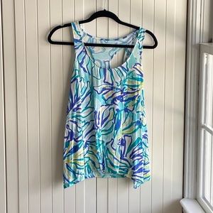 Lilly top with fun back